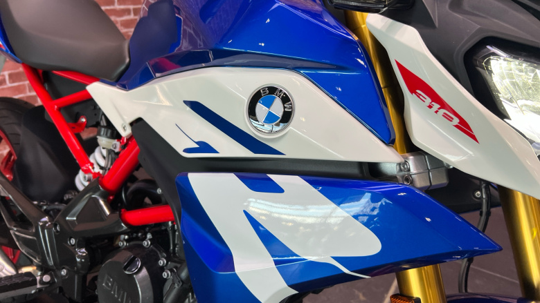 BMW G310 R 